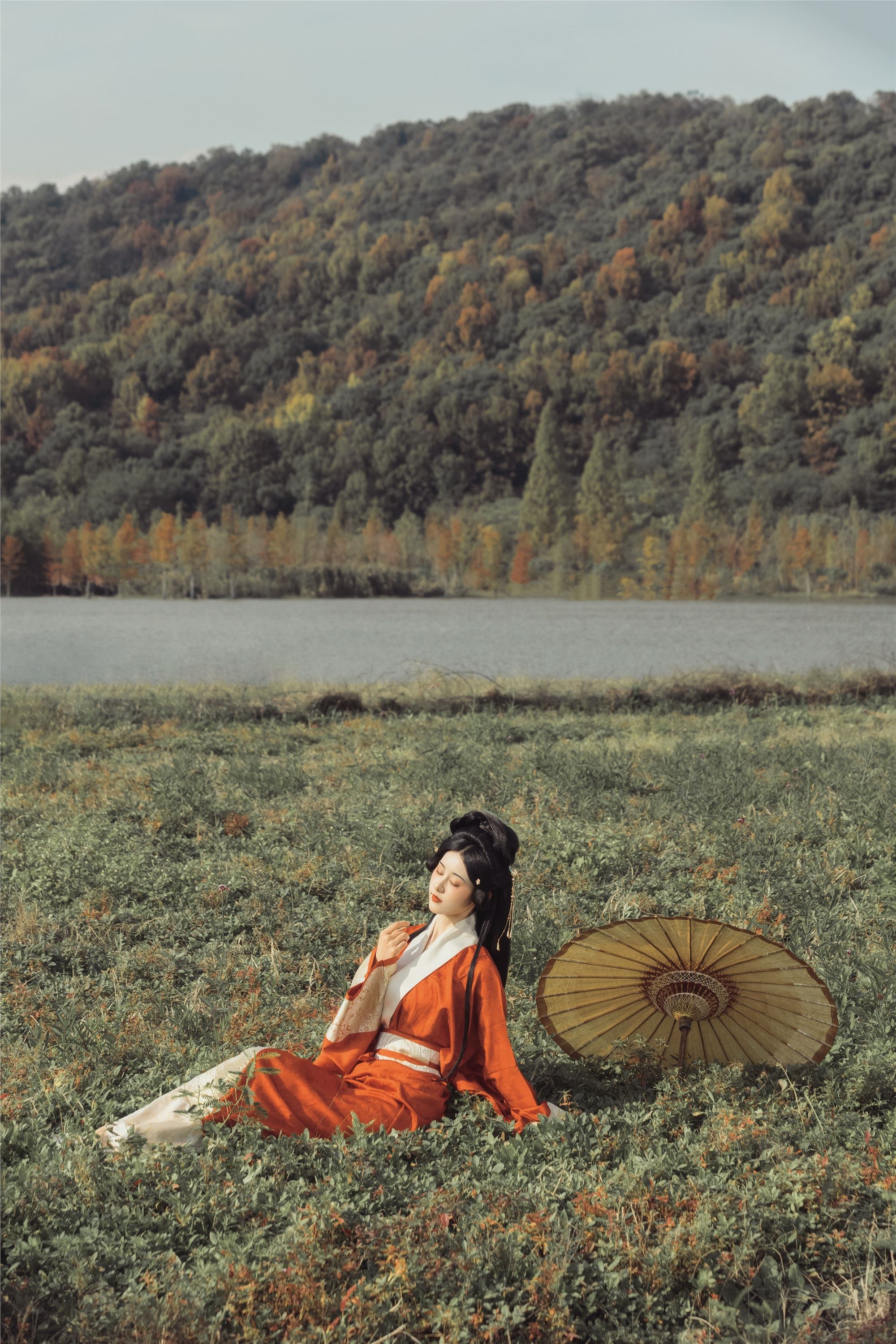 YITUYU艺图语 2025.01.29 关雎 人间月-素尘